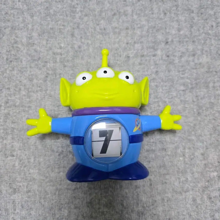 [BUNJANG] Toy Story Alien SEGA Japan Perpetual Calendar Figure / 토이스토리 알린 SEGA 재팬 날짜 만년 달력 숫자 카운터 피규어