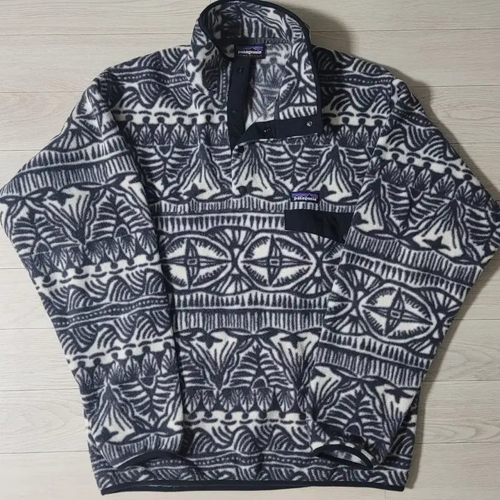 [BUNJANG] Patagonia Synchilla Lightweight Aztec / [ M ] 파타고니아 신칠라 라이트웨이트 아즈텍