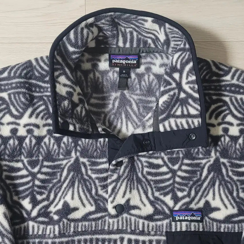 [BUNJANG] Patagonia Synchilla Lightweight Aztec / [ M ] 파타고니아 신칠라 라이트웨이트 아즈텍