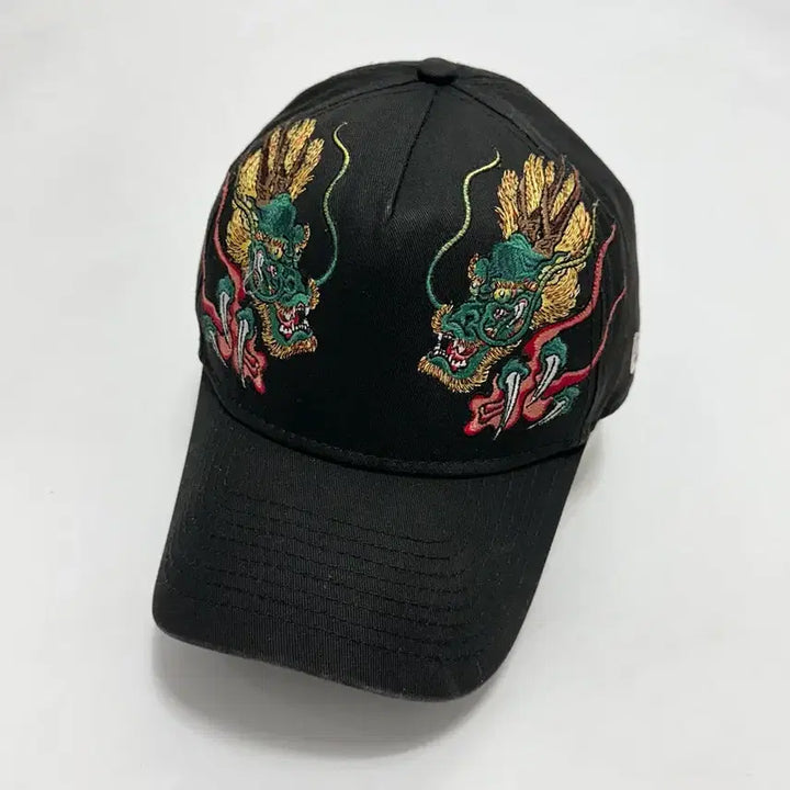 [BUNJANG] New Era Masumi Ishikawa Dragon Embroidered Twill Cap / 뉴에라 X 마수미 이사카와 스카잔 볼캡 드래곤 자수 트윌캡