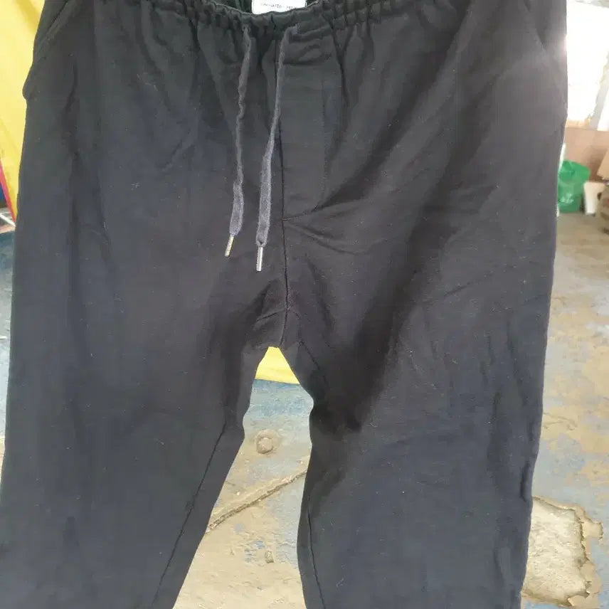 [BUNJANG] UNCATED Training Pants / UNCATED 247 검정색 트레이닝 바지