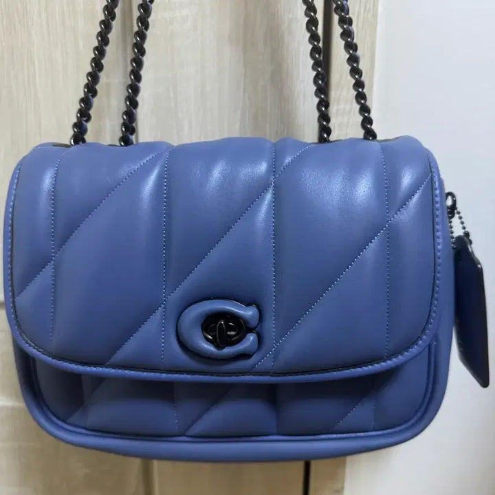 [BUNJANG] Coach Madison Quilted Pillow Bag / 정품 코치 가방 (매디슨 퀼팅 필로우)