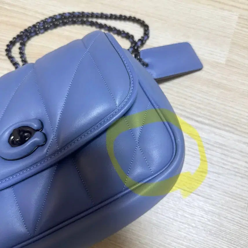 [BUNJANG] Coach Madison Quilted Pillow Bag / 정품 코치 가방 (매디슨 퀼팅 필로우)