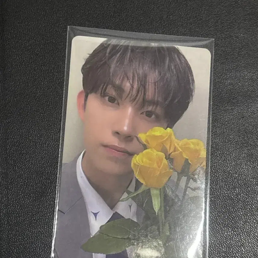 [BUNJANG] AB6IX Gunwoo Archive 2nd Photocard / 알디원 건우 아카이브 2차 포토카드