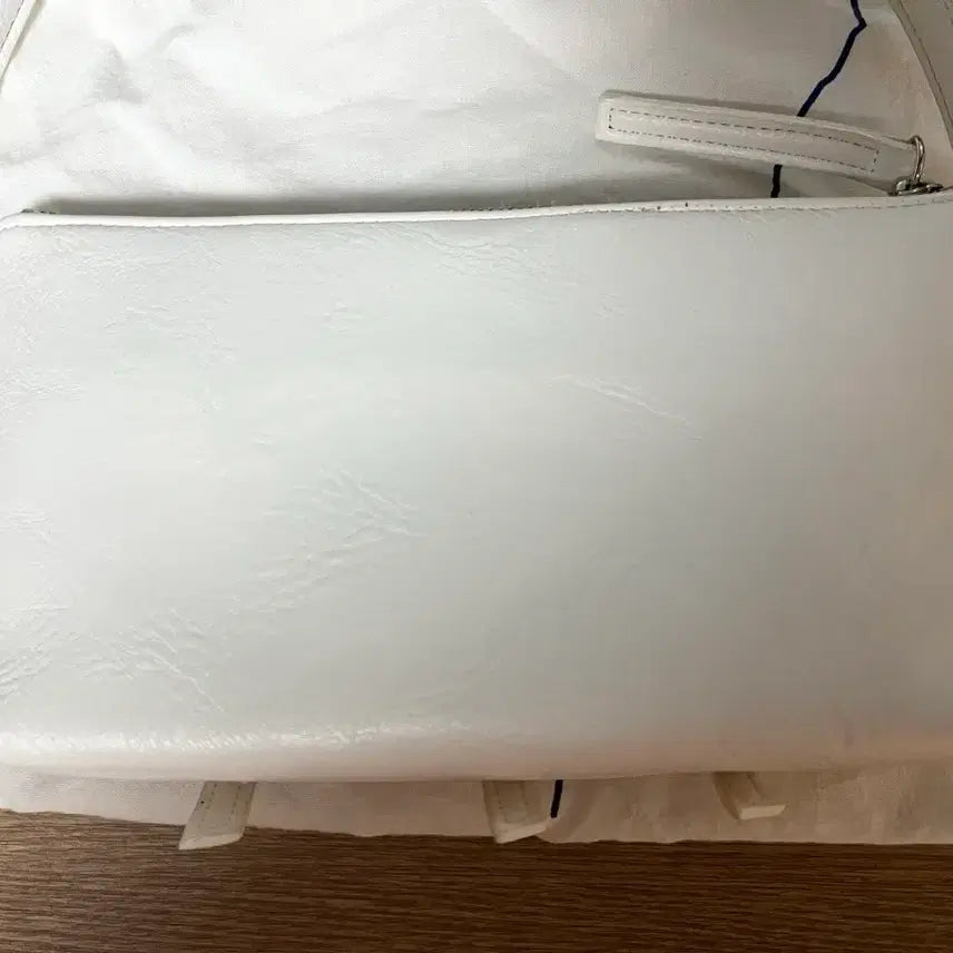 [BUNJANG] Colossins Square Bag (White) / 콜로신스 스퀘어백(화이트)