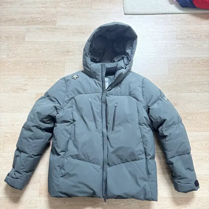 [BUNJANG] DESCENTE SO323UDJ92 Jacket / 데상트 캐논 후드 디테쳐블 숏다운 자켓  SO323UDJ92