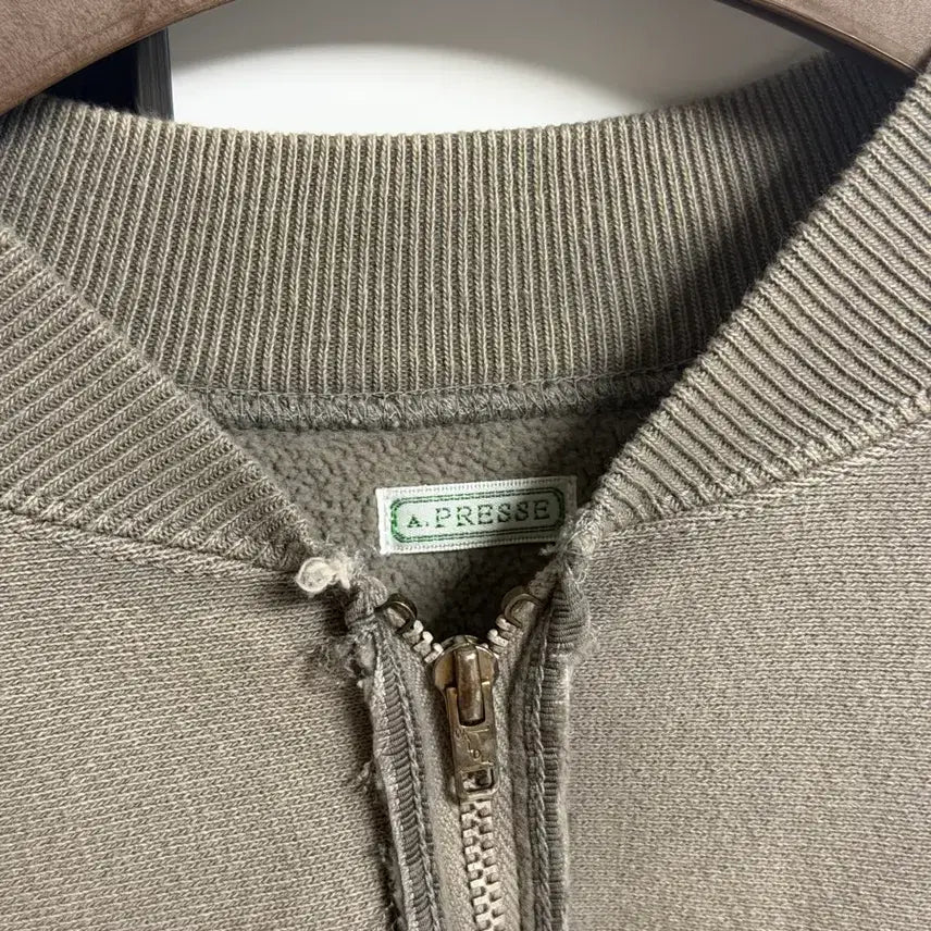 [BUNJANG] Apres Half-Zip Sweatshirt / [2] 아프레쎄 하프집업 스웻