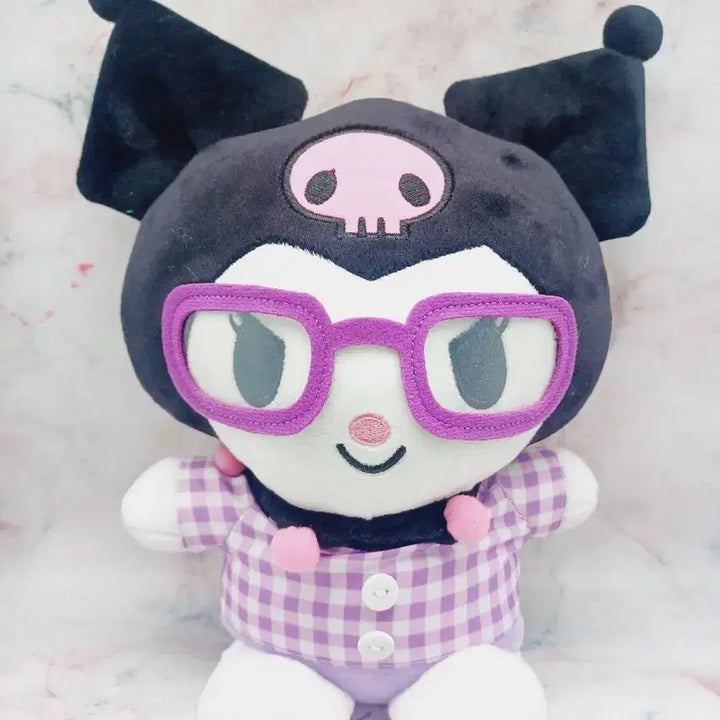 [SOLD OUT] 산리오 쿠로미 너드 봉제인형 (25)