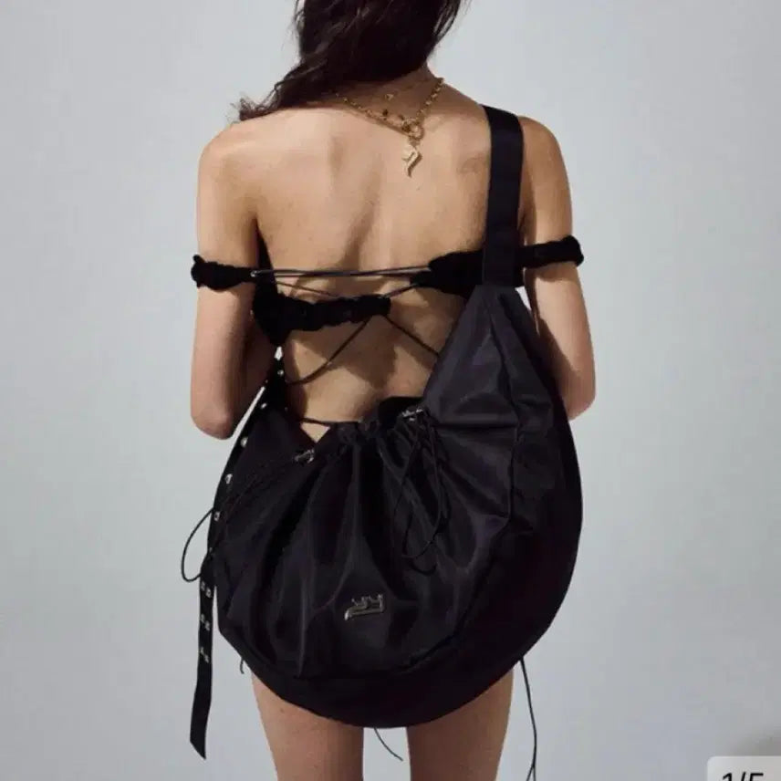 [BUNJANG] IVE Super Sasha Bag / 이에이에 Super Sasha Bag 슈퍼 샤샤백