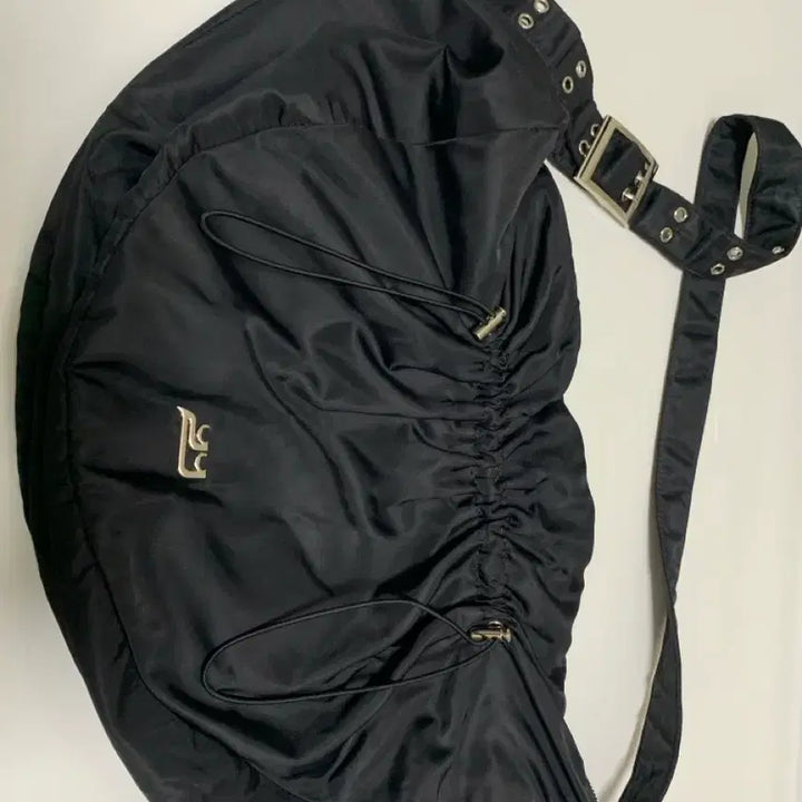 [BUNJANG] IVE Super Sasha Bag / 이에이에 Super Sasha Bag 슈퍼 샤샤백