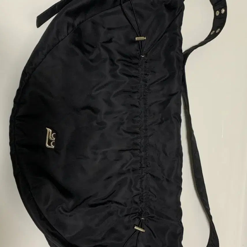 [BUNJANG] IVE Super Sasha Bag / 이에이에 Super Sasha Bag 슈퍼 샤샤백