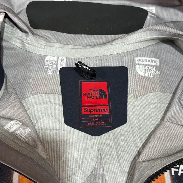 [BUNJANG] Supreme The North Face Shell Jacket (L) / 슈프림 노스페이스 바람막이 L 쉘자켓 타임스퀘어 s급 새거급