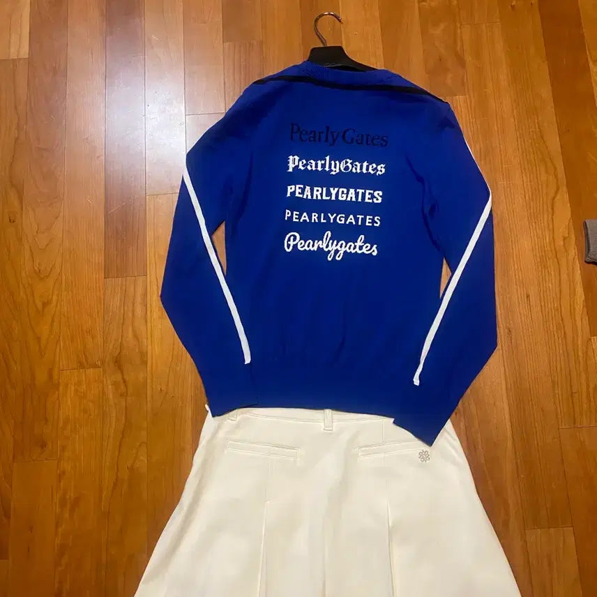 [BUNJANG] Paris Date Women's Lettering Jacquard Knit Top / 파리데이트여성백레터링자카드배색라인니트1(55반)