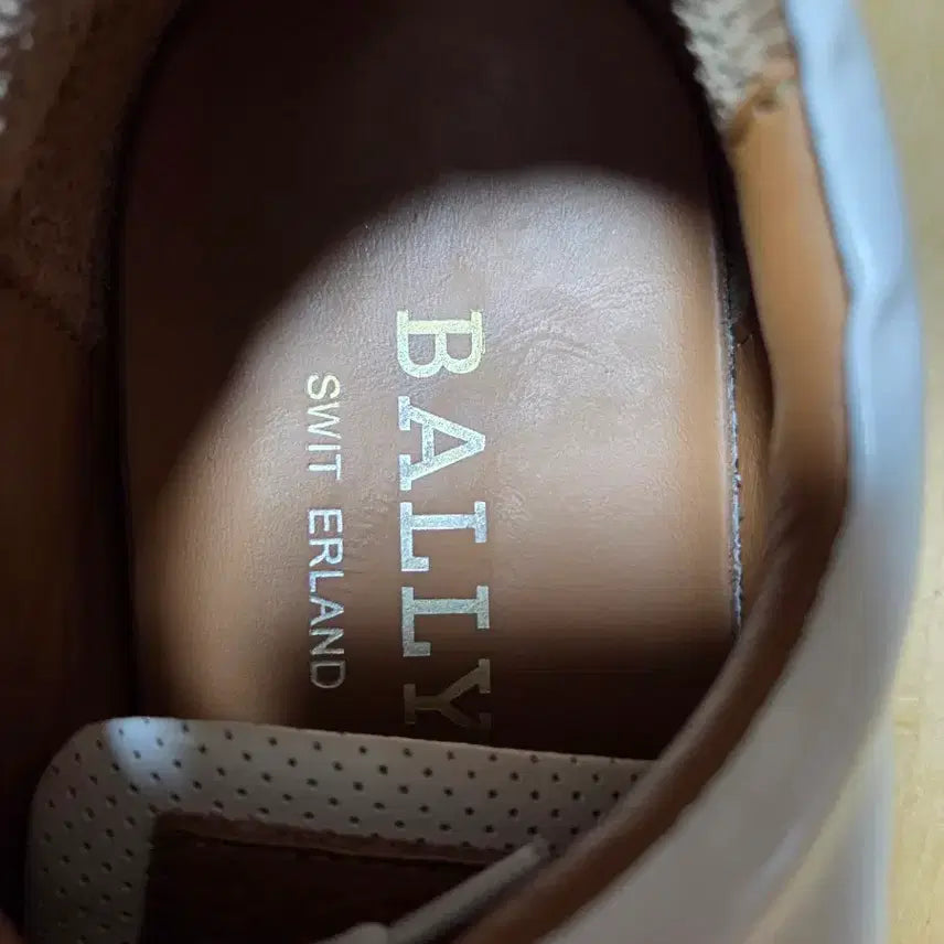 [BUNJANG] Bally Golf Shoes / Bally 발리 화이트 골프화