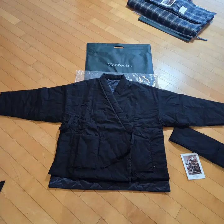 [SOLD OUT] 무릇 블랙 네이비 양면 누비저고리 마고자두루마기목도리개량한복S