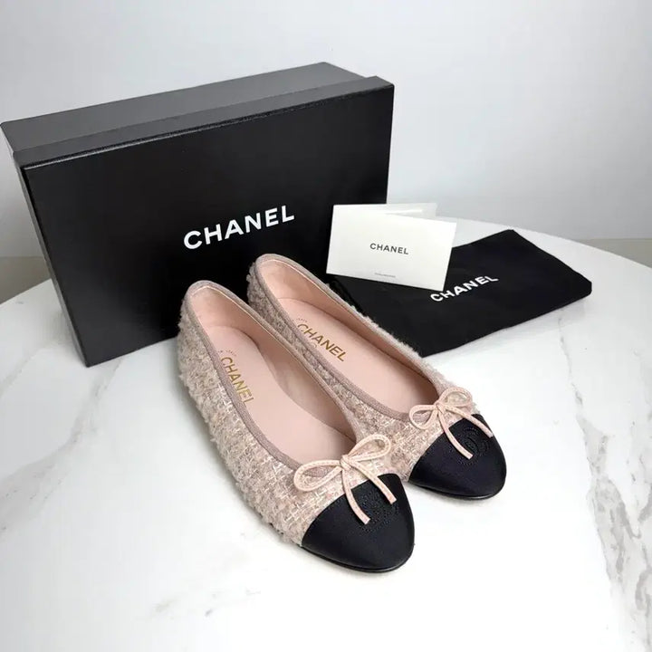 [BUNJANG] Chanel Valeria Tweed Flat Shoes / { 38 } 샤넬 발레리아 트위드 플랫슈즈