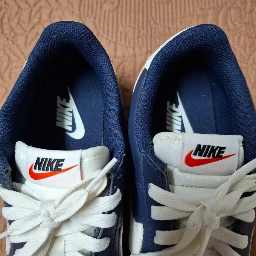 [SOLD OUT] 265 나이키 코르테즈 네이비 운동화 [1076]