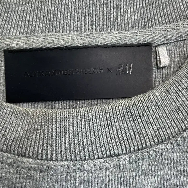 [SOLD OUT] [정품] 알렉산더왕 X H&M 크롭 스쿠버 탑 스웻 맨투맨