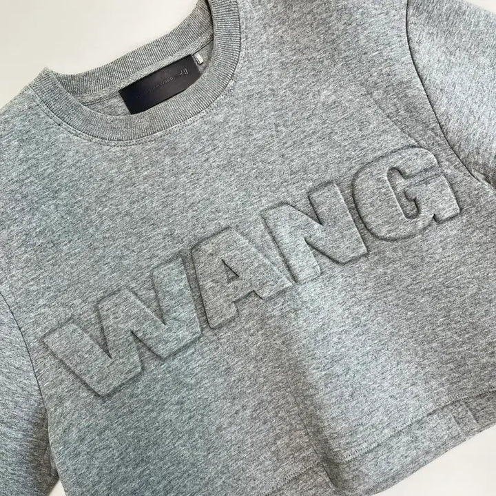[SOLD OUT] [정품] 알렉산더왕 X H&M 크롭 스쿠버 탑 스웻 맨투맨