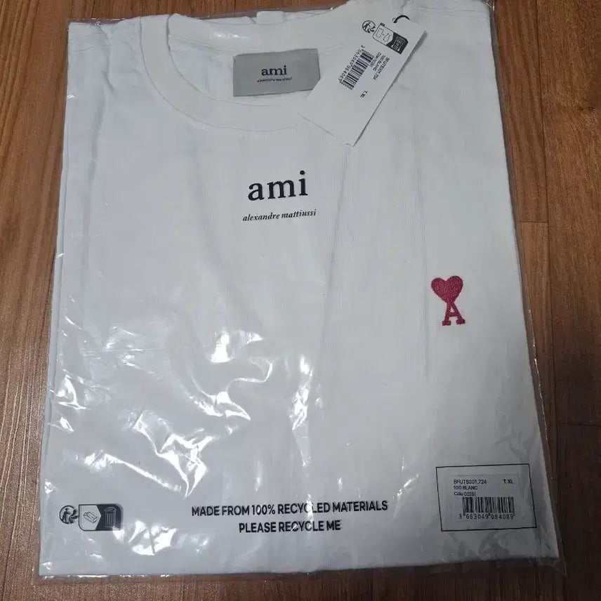 [SOLD OUT] 아미 스몰 하트 로고 반팔 티셔츠 화이트 XL