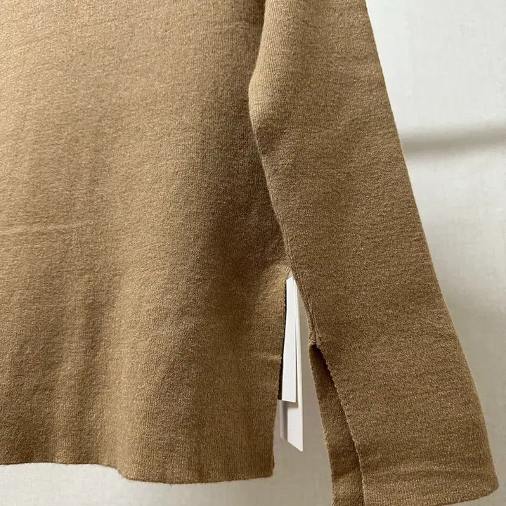 [BUNJANG] Nilby P Camel Turtleneck Knit / (새상품) Nilby P 카멜 터틀넥 니트 FREE