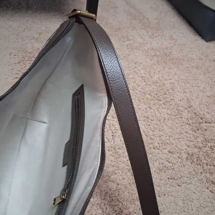 [BUNJANG] Gucci GG Shoulder Bag / 구찌GG숄더백