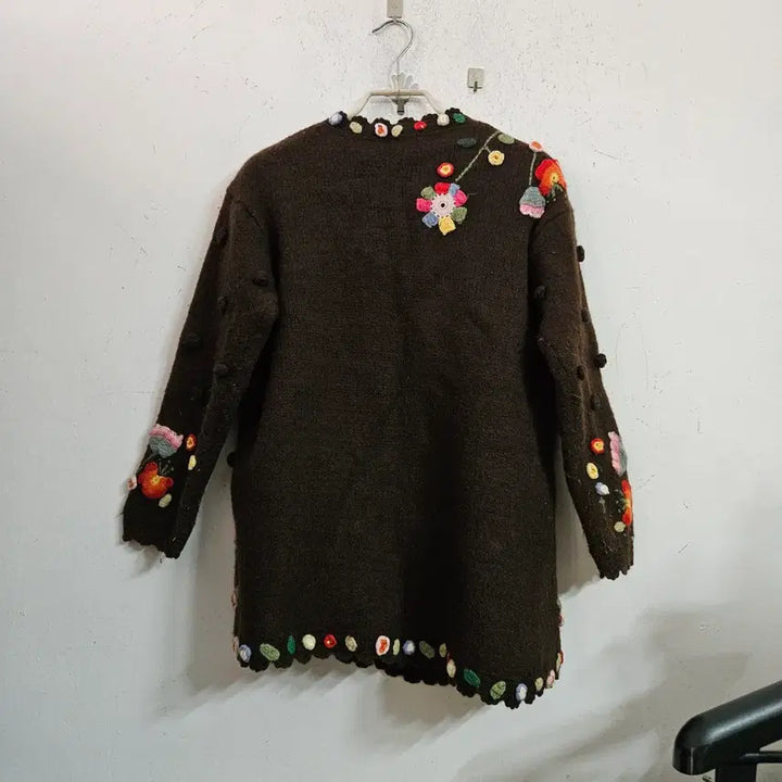 [BUNJANG] Vintage Flower Embroidered Wool Cardigan / 빈티지 플라워 자수 울 가디건