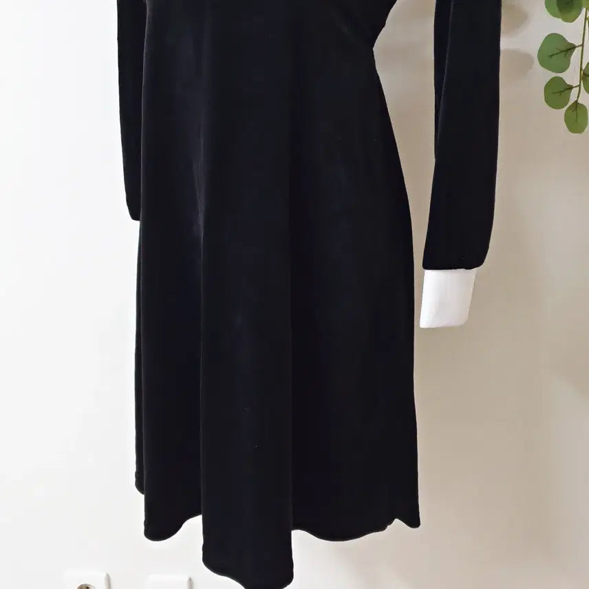 [BUNJANG] Velvet Lace Collar Midi Dress / 폴밍 레이스카라 벨벳원피스 55 66 미디 블랙
