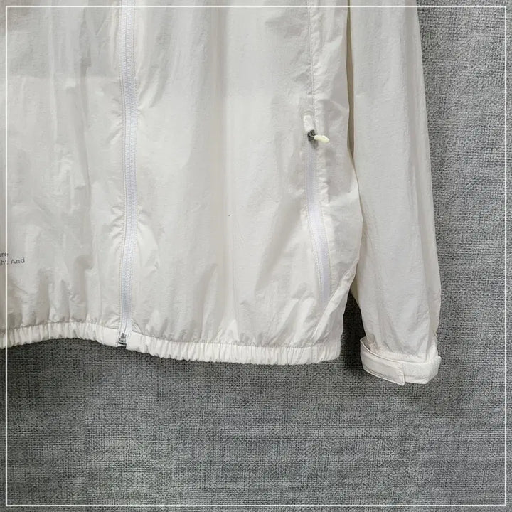 [BUNJANG] Blackyak Ivory Windbreaker 175 / 26. 블랙야크 아이보리 바람막이 175