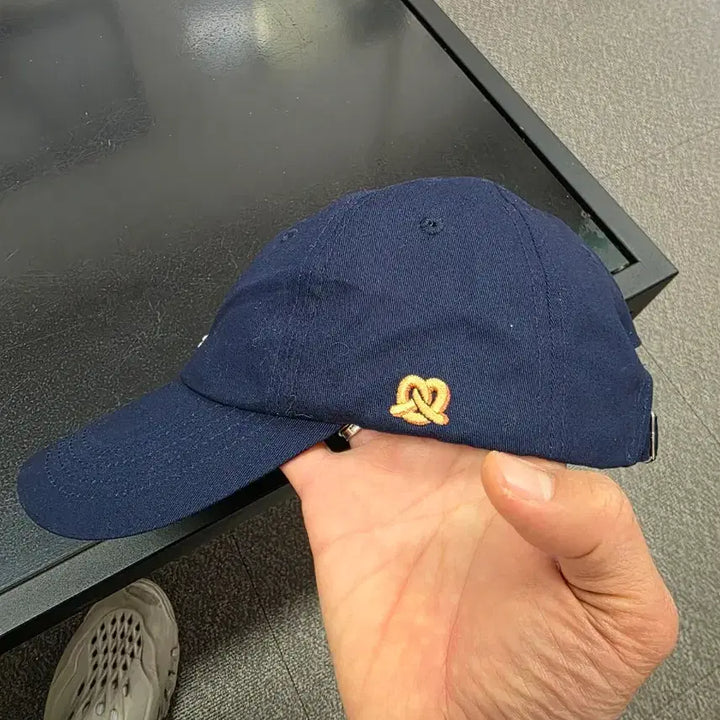 [BUNJANG] PKMT Logo Ball Cap (Navy) / [새제품] PKMT 피키먼트 로고 볼캡 모자 네이비