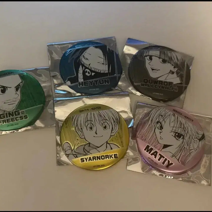 [BUNJANG] Hunter x Hunter Jumpshop Collecables Can Badge Bundle Set (Chrollo, Feitan, Shalnark, Machi) / 헌터헌터 디콜렉션 점프샵 캔뱃지 일괄양도 클로로,페이탄,히소카