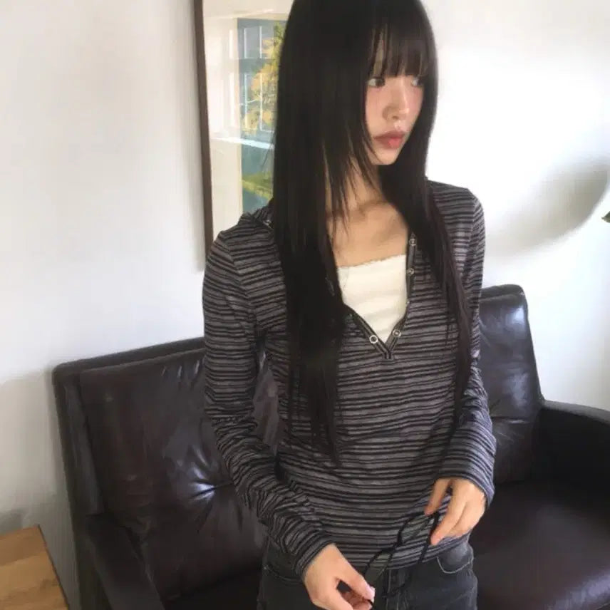 [BUNJANG] Wonderwall Harit Stripe Button Hoodie / 원더원더 하릿 스트라이프 버튼 후드 티셔츠