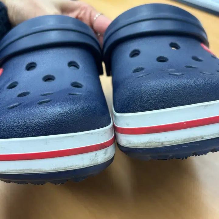 [BUNJANG] Crocs Navy (220) J3 / 크록스 네이비 (220) j3