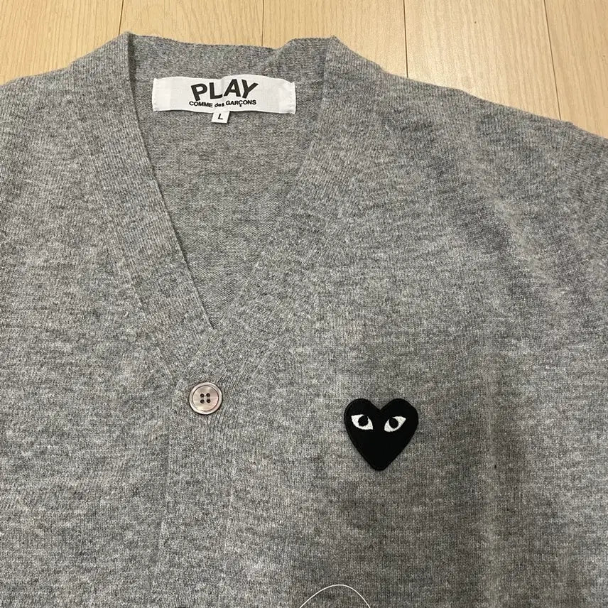 [BUNJANG] Comme des Garcons Black Emblem Cardigan / [시착 1회] 꼼데가르송 블랙와펜 가디건 그레이 남자 L