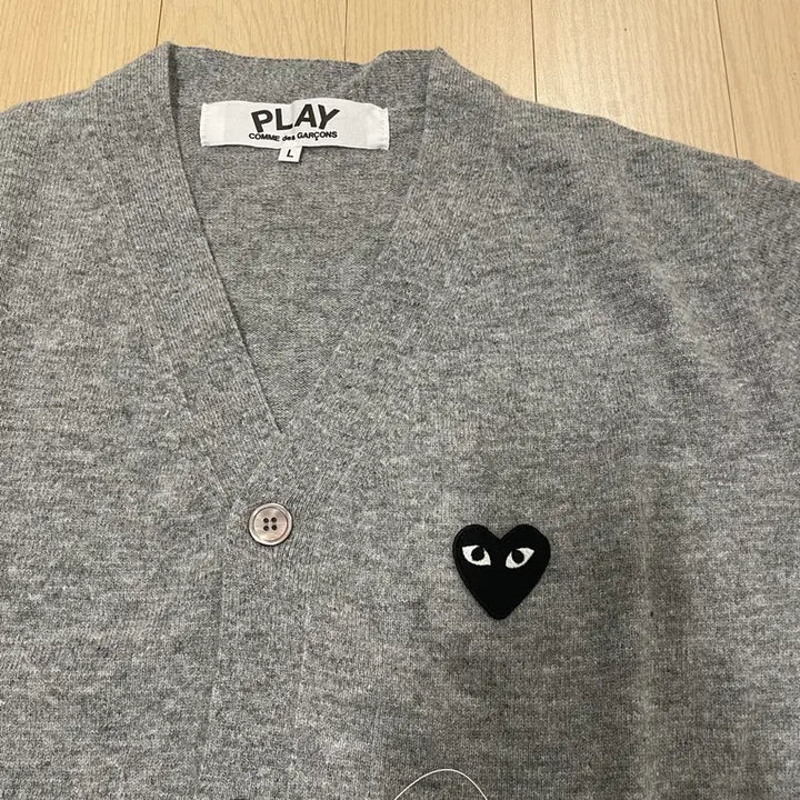 [BUNJANG] Comme des Garcons Black Emblem Cardigan / [시착 1회] 꼼데가르송 블랙와펜 가디건 그레이 남자 L