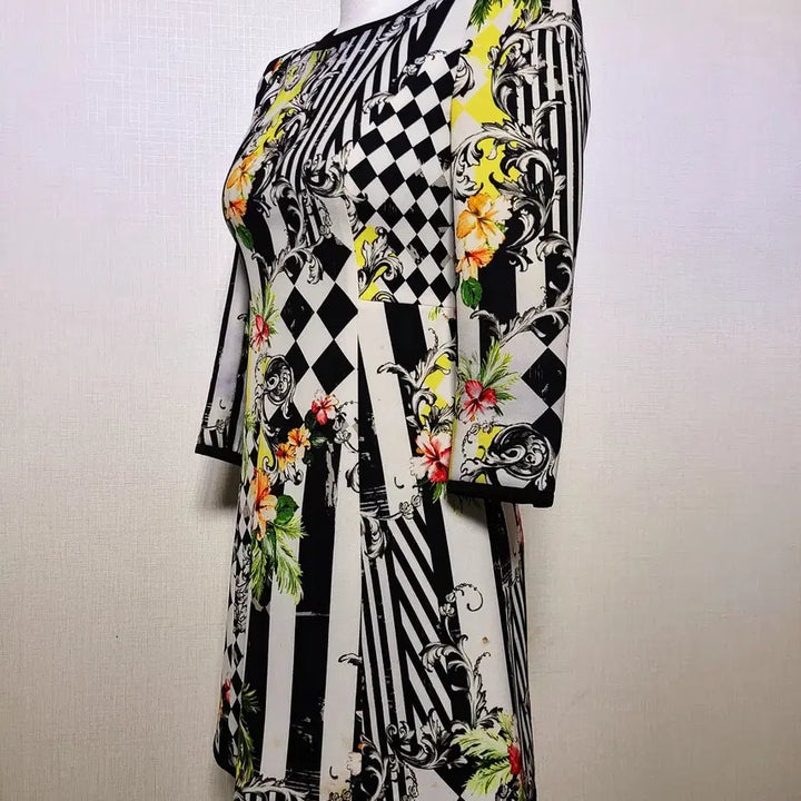 [BUNJANG] Plastic Island Flower Pattern Mini Dress / 플라스틱아일랜드 플라워패턴 배색 미니원피스 44 XS
