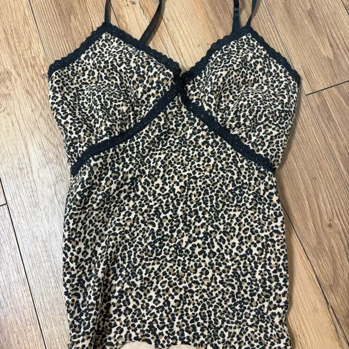 [BUNJANG] Leopard Lace Sleeveless Top / 레오파드 호피 갸루 레이스 슬리브리스 탑