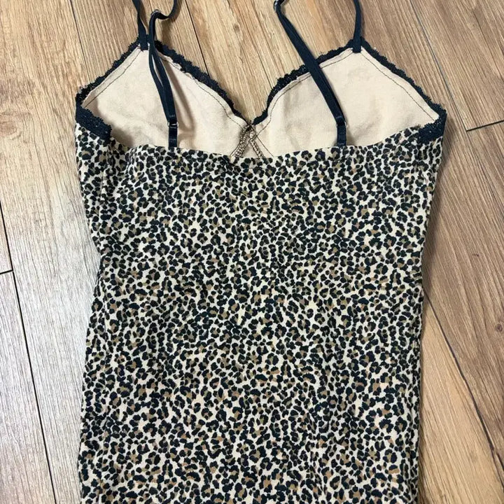 [BUNJANG] Leopard Lace Sleeveless Top / 레오파드 호피 갸루 레이스 슬리브리스 탑