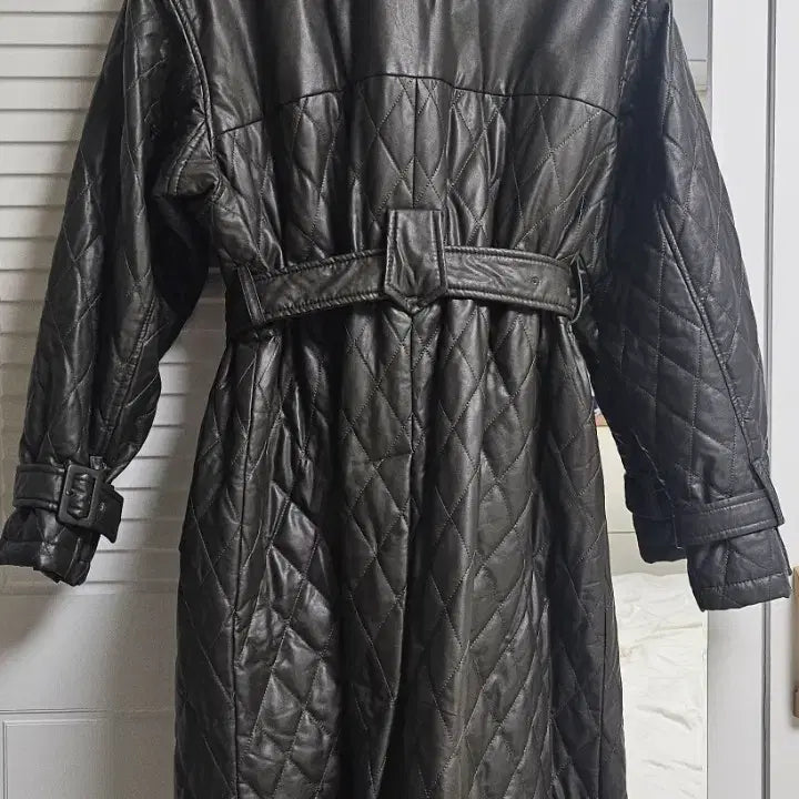 [BUNJANG] Quilted Leather Long Trench Coat / 퀼팅 레더 롱 트렌치 코트100~105