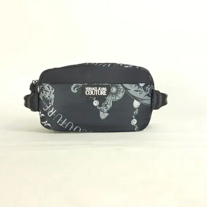 [BUNJANG] Versace Jeans Barocco Nylon Handbag / 베르사체진스 검정 바로코 나일론 손가방