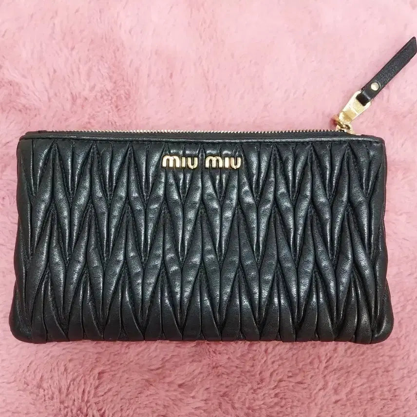 [BUNJANG] Miu Miu Matelassé Mini Pouch / 미우미우 마틀라세 미니파우치