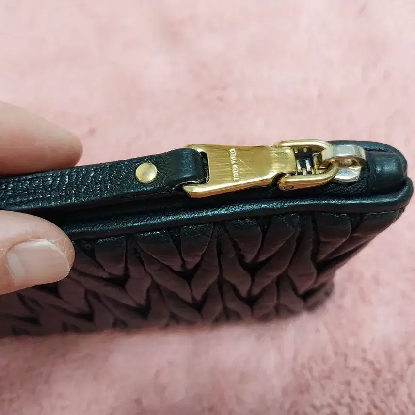 [BUNJANG] Miu Miu Matelassé Mini Pouch / 미우미우 마틀라세 미니파우치