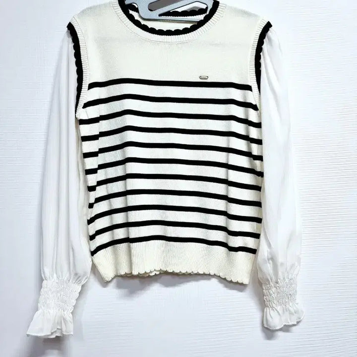 [BUNJANG] Vintage Ivory Stripe Knit Blouse with Chiffon Sleeve / 빈티지 아이보리 스트라이프 니트 블라우스