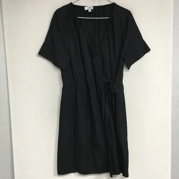 [SOLD OUT] COS 코스 린넨 랩 원피스 xs