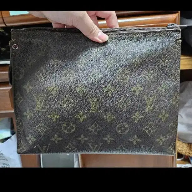 [BUNJANG] Louis Vuitton Monogram Brown Clutch Bag / 루이비통 모노그램 클러치백 브라운