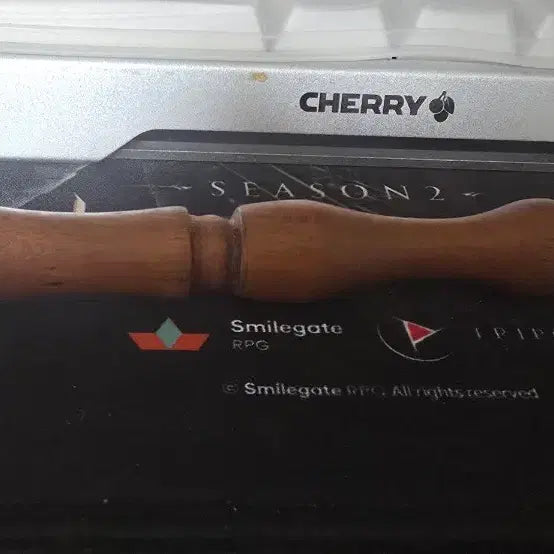 [BUNJANG] Ghost Land Jung Ye Jin Glass Pen / 고스트랜드 정예진 작가님 글라스펜