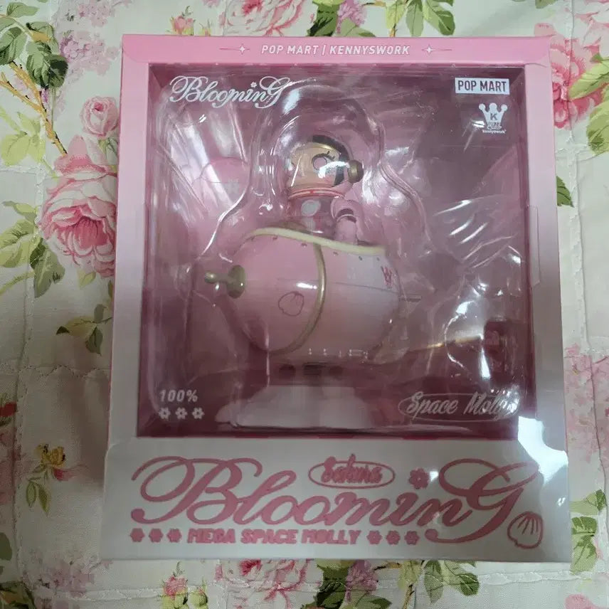 [BUNJANG] Pop Mart Mega Space Molly Sakura Figure / 팝마트 메가 스페이스 몰리 개화몰리 일본한정 사쿠라 피규어 판매합니다.
