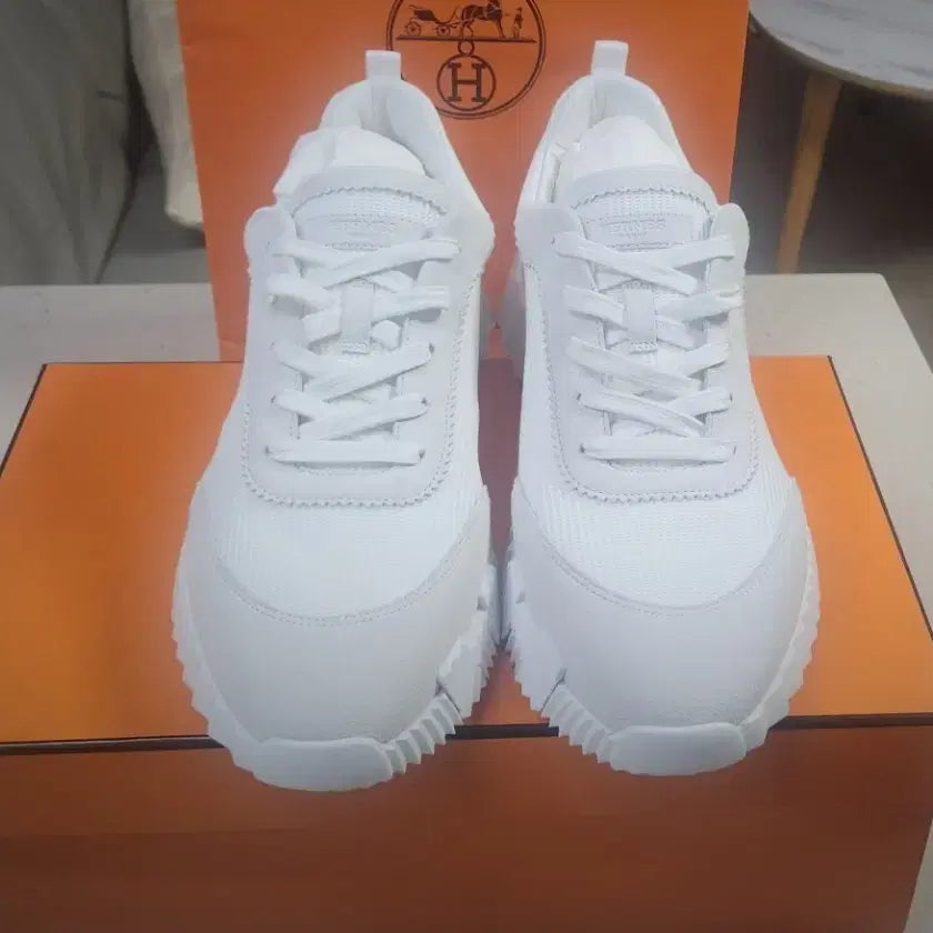 [BUNJANG] Hermes Bouncing Mesh Sneakers / 에르메스 바운싱스니커즈44