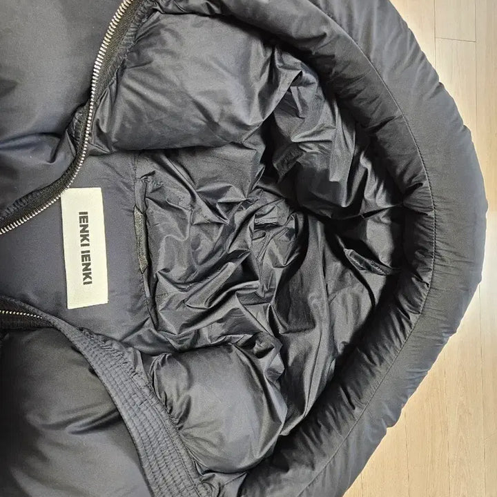 [BUNJANG] IENKI IENKI Kenny Padded Black / IENKI IENKI 옌키옌키 kenny 캐니 패딩 블랙