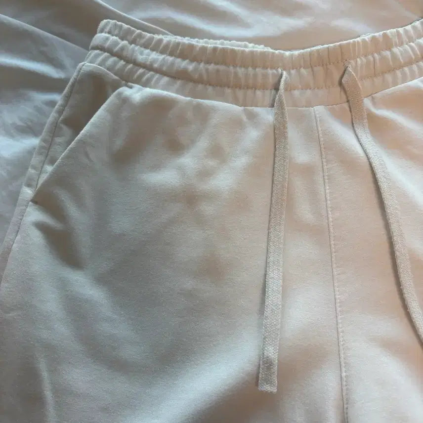 [BUNJANG] Polham White Elastic Shorts / 폴햄 고무줄 반바지 화이트